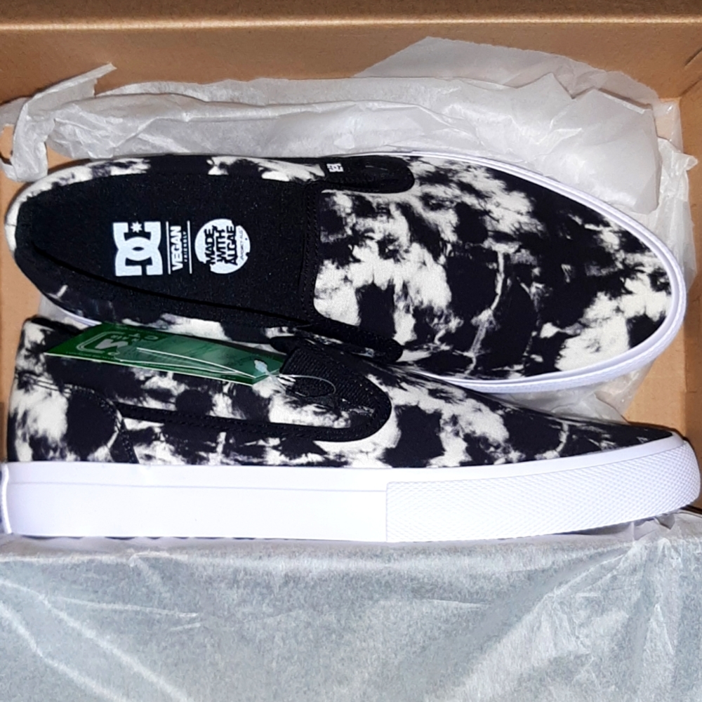 DC Manual Slip-On TXSE *NWT In Box*